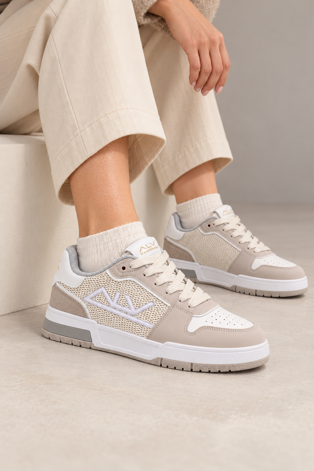 Sneakers chunky ALV by Alviero Martini con lacci e suola alta ammortizzata - ALVSD0239